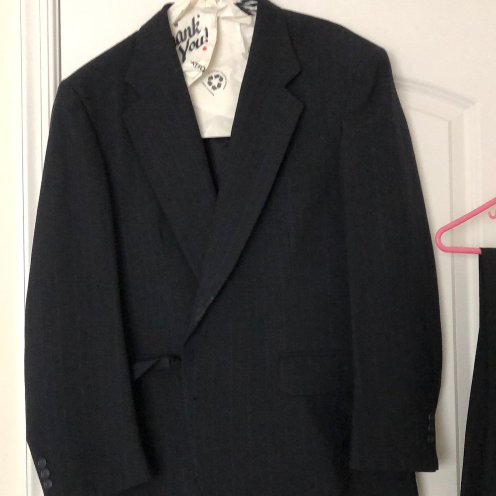 Men’s Navy Blue Suit